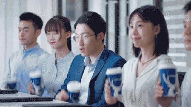 如果想成功一定要做销售,营销让你去冲刺业绩