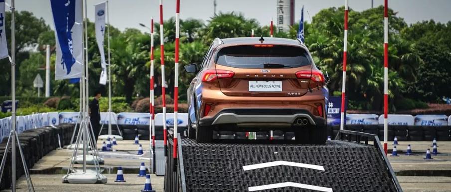 福特福克斯active实测,福特福克斯体验