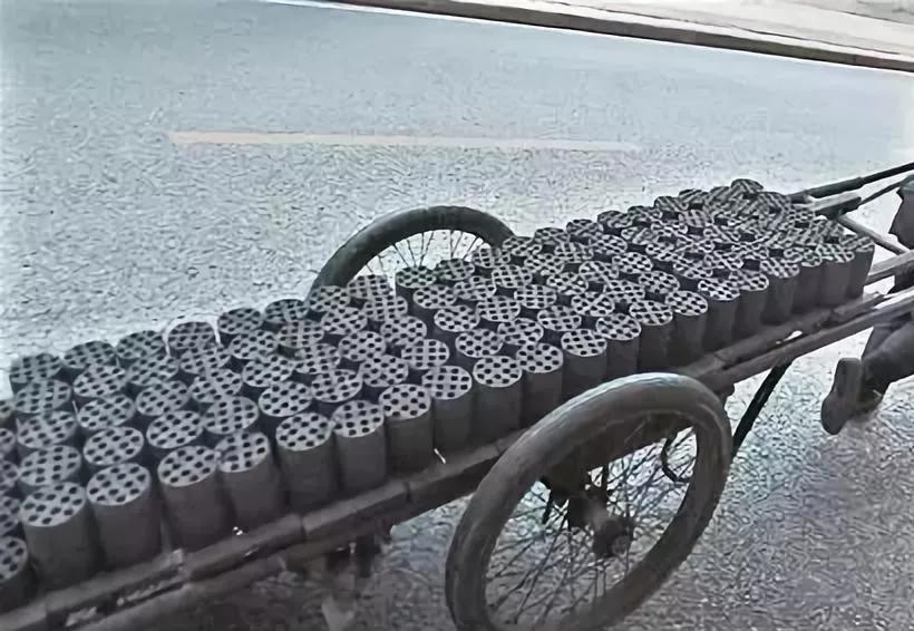 小时候家里没有暖气,小时候没暖气