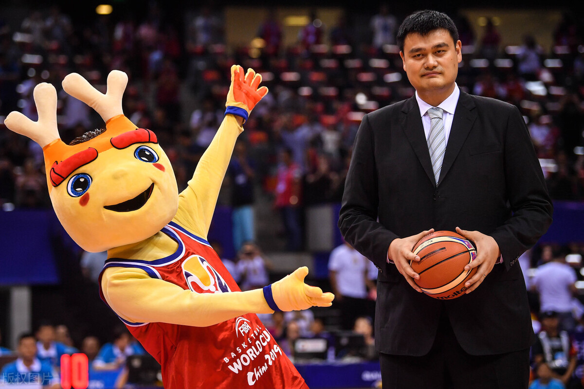 时隔37年男篮无缘奥运会，国家体育局局长喊话姚明：老百姓不满意