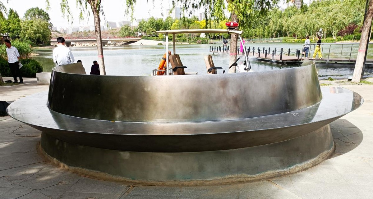 第十三届全国美展雕塑展,中国美术馆首届全国雕塑艺术展