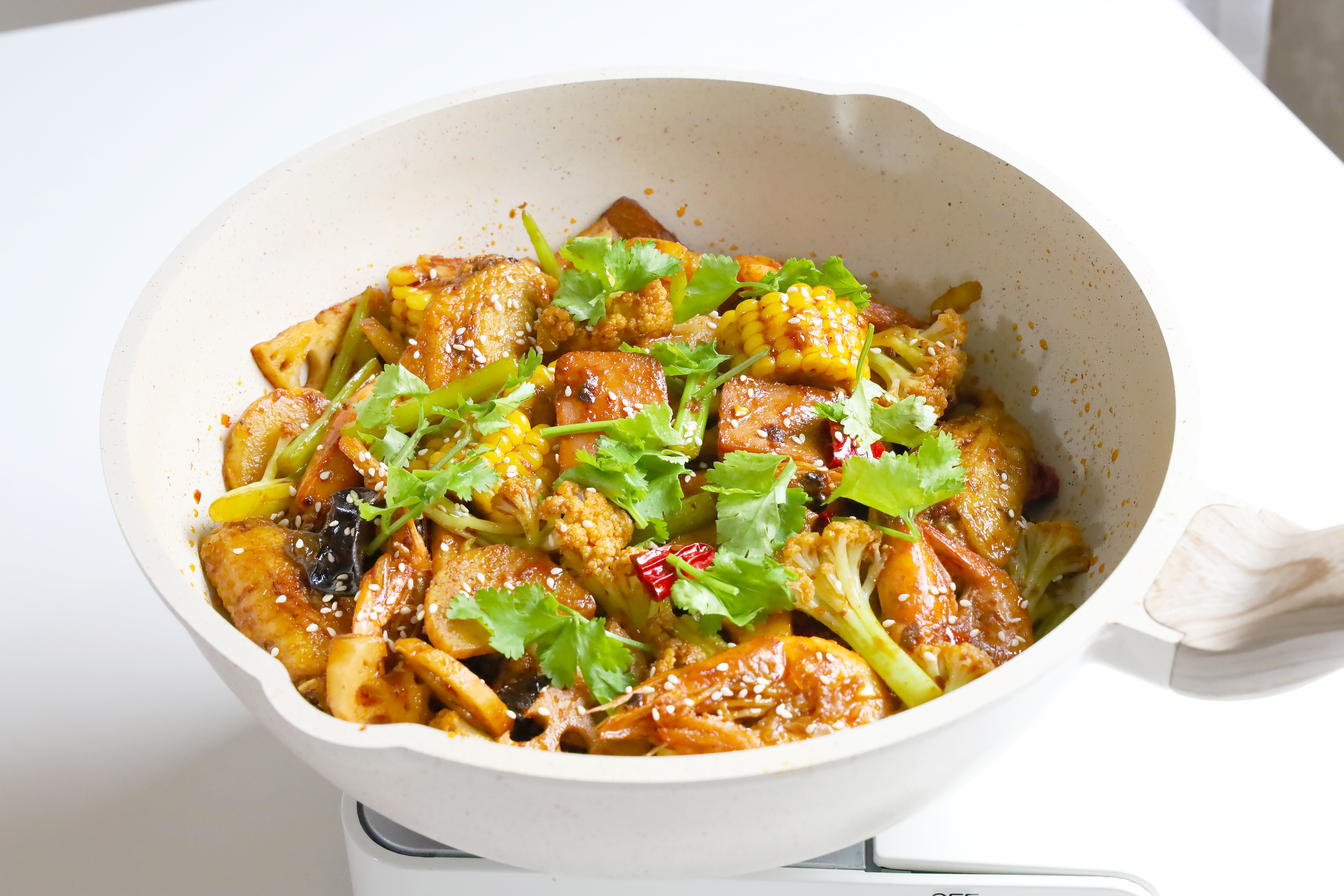 麻辣香锅在家怎么做好吃又简单,家庭版麻辣香锅这样做太好吃