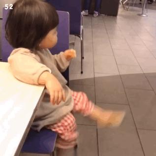 别让「假笑男孩」的悲剧，在她身上重演