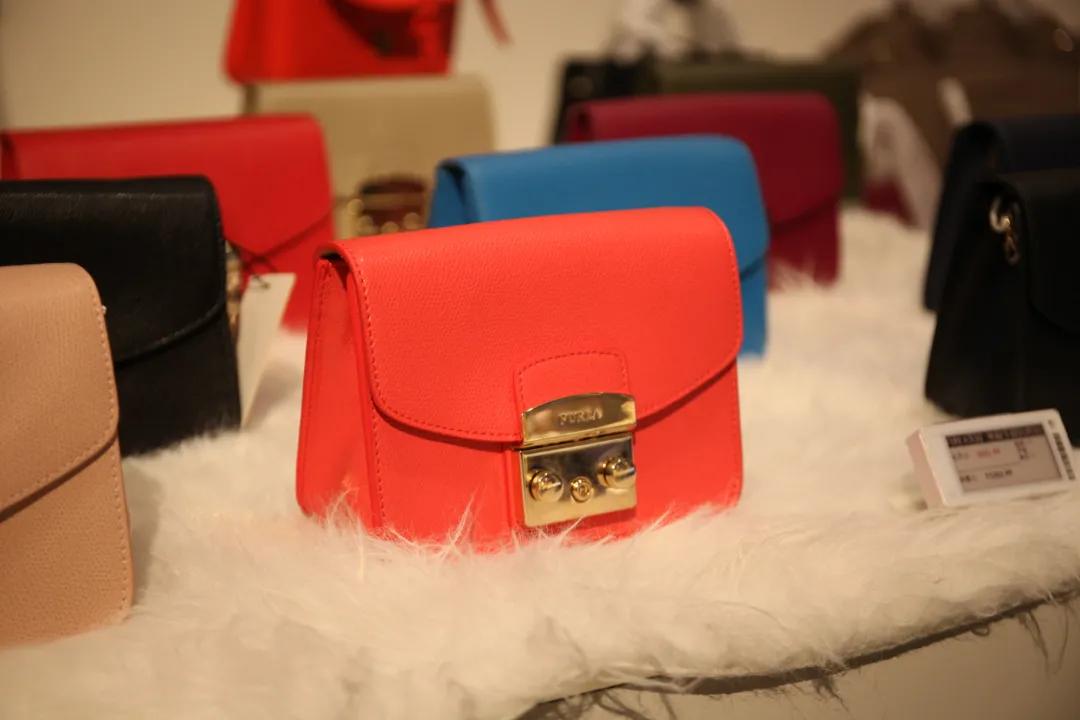 亚蓉欧国家店怎么样,亚蓉欧国家馆