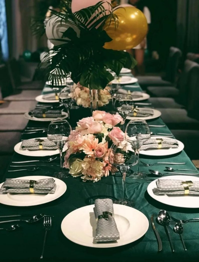 人数少的婚礼怎么办,现在婚礼怎么办为好