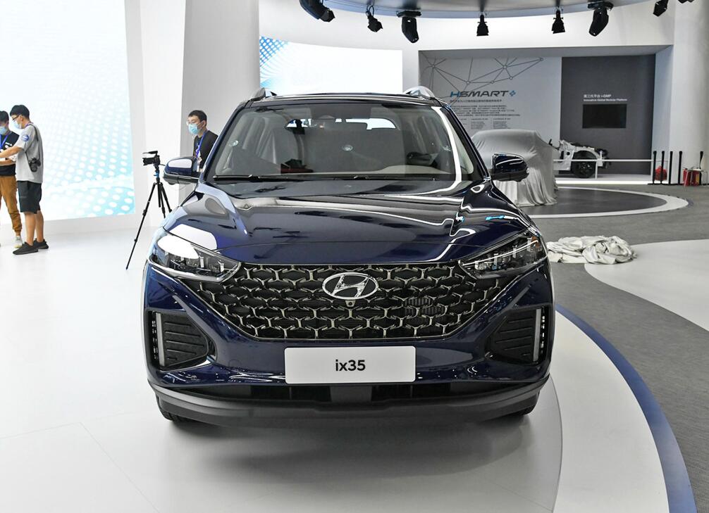 现代ix35值不值得购买,现代ix35从二十多万降价到十多万