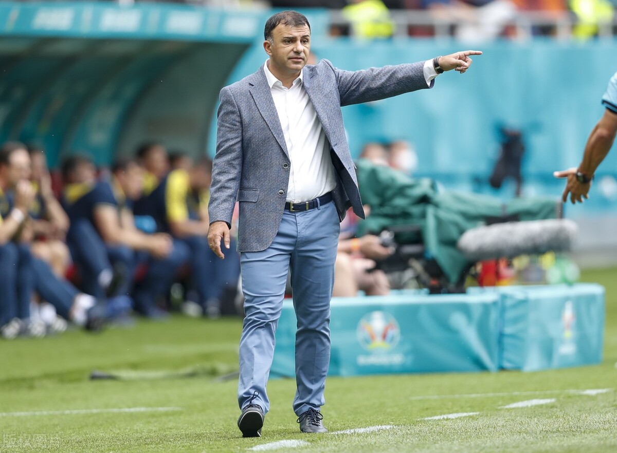 欧洲杯德国主帅勒夫,勒夫个人时装秀