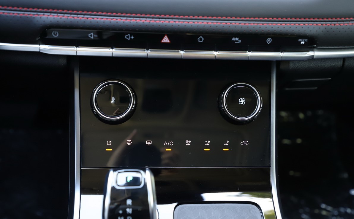 瑞虎5x跟新宝骏rs3哪个好,瑞虎5x与新宝骏rs3