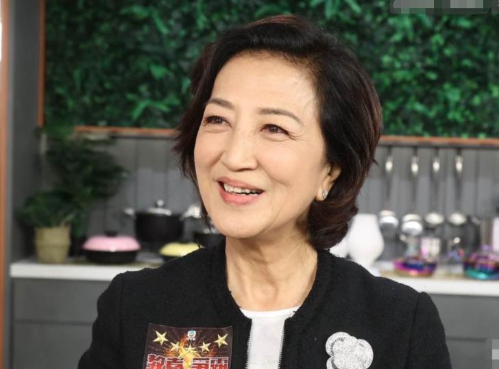 好好的豪门贵妇，73岁还跑去演配角