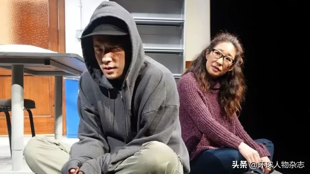 金球首位亚裔视后为中国怒批特朗普！曾因长相被丑拒、歧视，她用30年改写历史