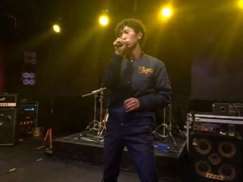 草根在天堂网红在地狱:流浪大师暴富,朱之文遭勒索,庞麦郎遗忘