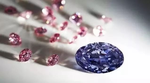 彩钻里的宇宙......