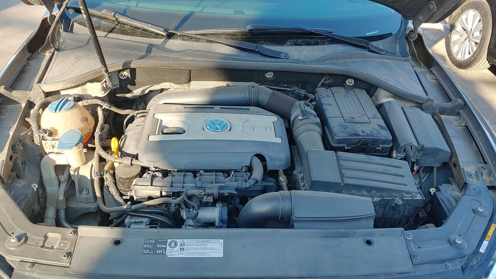 这辆*萨特帕**御尊版1.8T性价比不错：大半喷涂5年半价