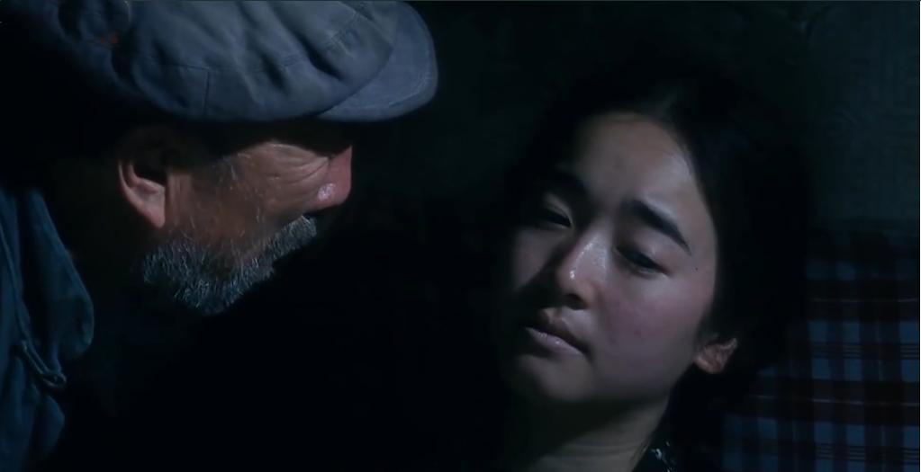 农村女人被家暴老人拿出两百万,农村女人被家暴老板拿出200万