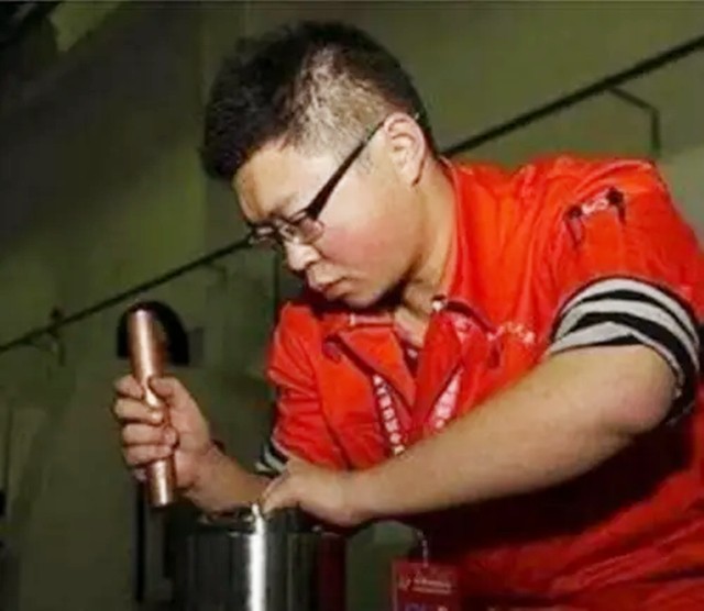 放弃北大的周浩现在干什么,北大退学转技师学院的周浩现状