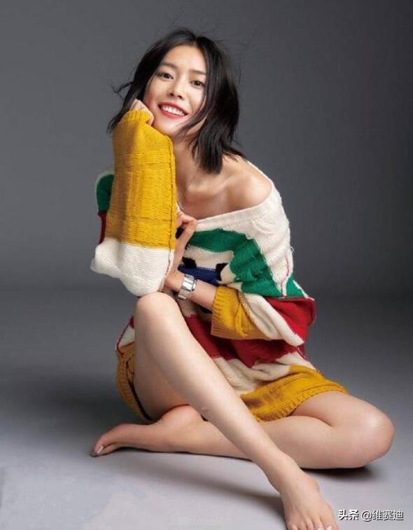 刘雯从平淡无奇到国际一线名模,刘雯真的解约了吗