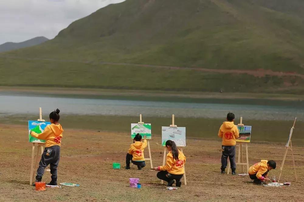 藏西有什么特色,藏戏的特点