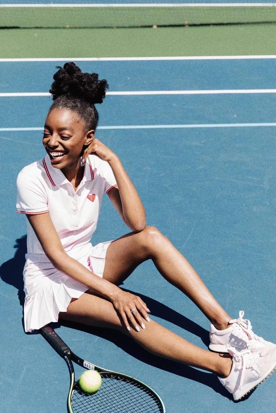 瑜伽服后面的球,瑜伽服后面蝴蝶结