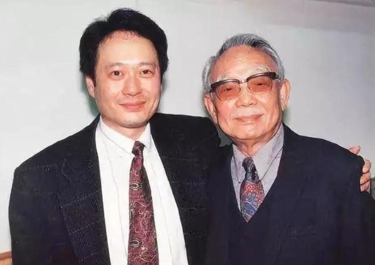 导演电影中最大的彩蛋,电影最后的彩蛋实在太劲爆