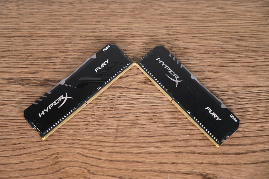 流光溢彩性能十足:HyperXDDR4RGB雷电流光系列骇客神条测评