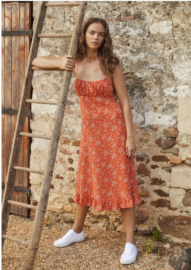 zara售价美元,zara最近5年的所有小黑裙