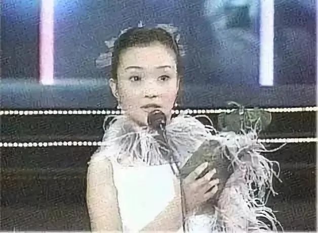 李小璐自曝还未走出目前困境,李小璐最近新爆料