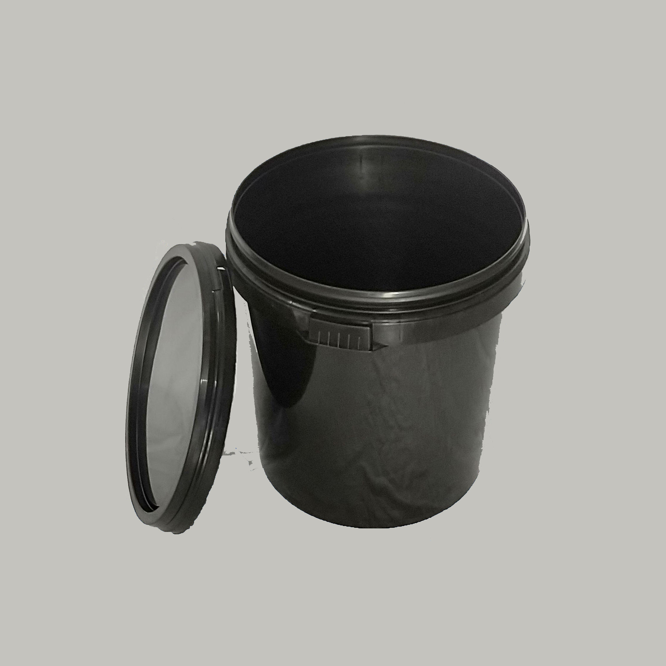 塑料涂料桶强度不够,脆裂原因分析-念学塑业