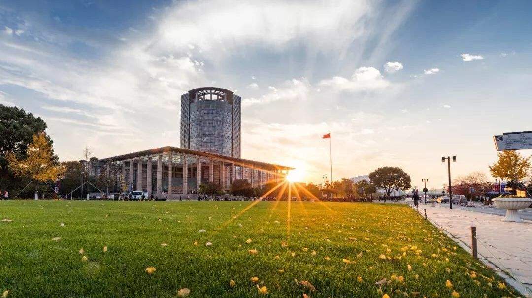 状元讲堂|教育即唤醒，浙大学长分享培养学习兴趣的实用技巧