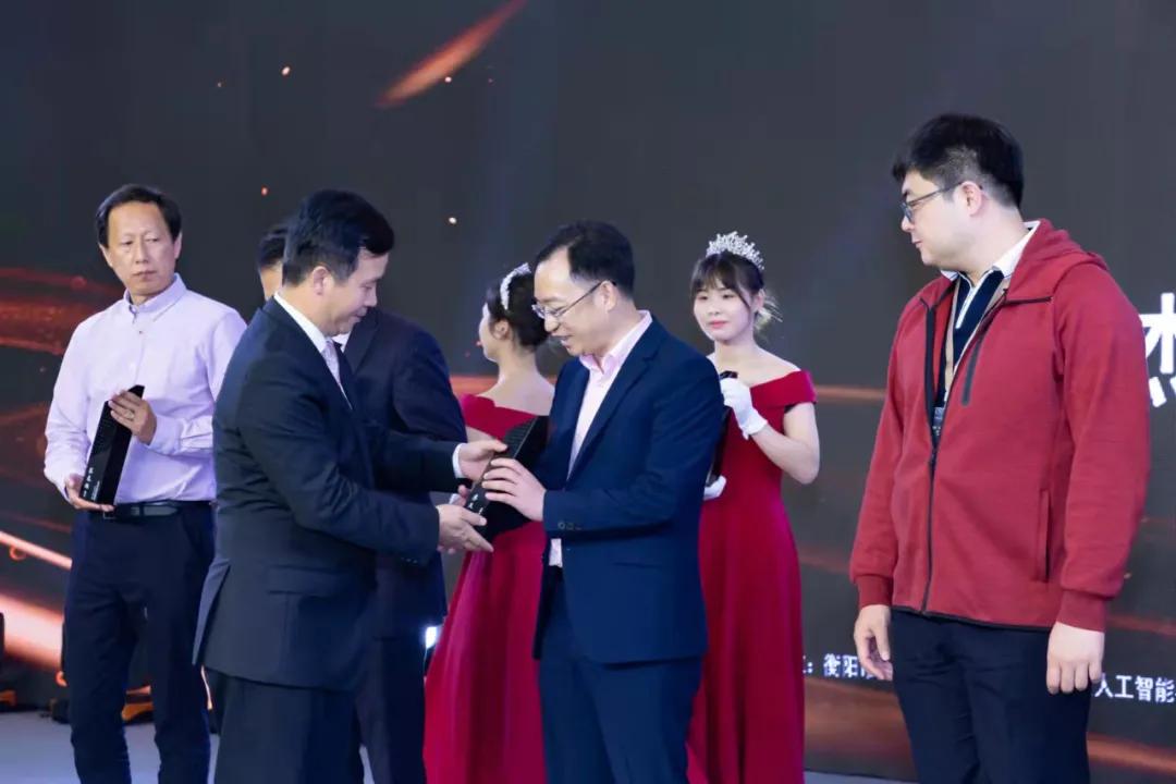 蓝源资本双轮驱动，共同擘画衡阳数字经济发展的宏伟蓝图