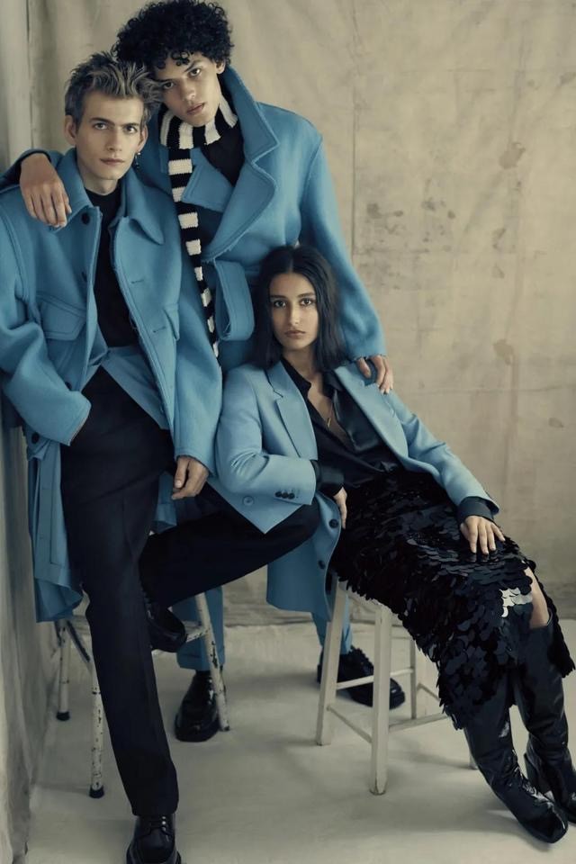 典雅蓝色搭配什么颜色好看,高贵优雅的蓝色搭配