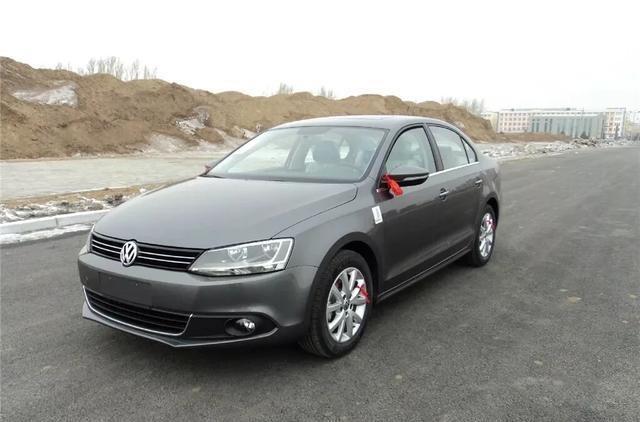 2011年的大众速腾还值多少钱,老款速腾1.6l12万公里还值多少钱