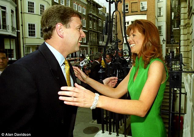 哈里王子前女友爆料,安德鲁王子前女朋友