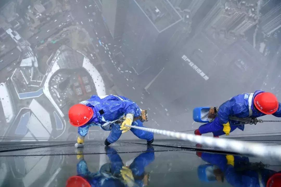 你认真工作的样子真美下一句,你认真工作的样子魅力十足