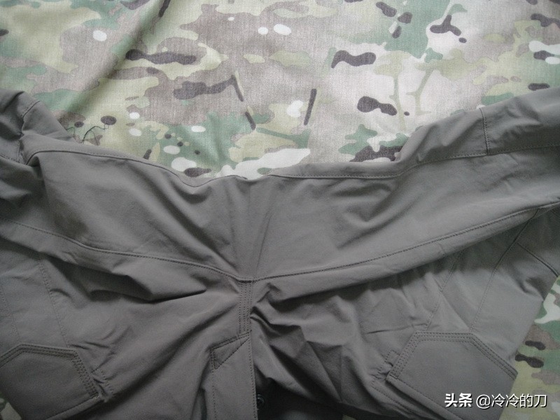 超弹又修身，但是不够耐磨：5.1174401TRAVERSE511攀登者长裤