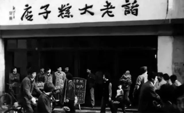 臭豆腐螺蛳粉长沙店,臭豆腐榴莲螺蛳粉香菜折耳根