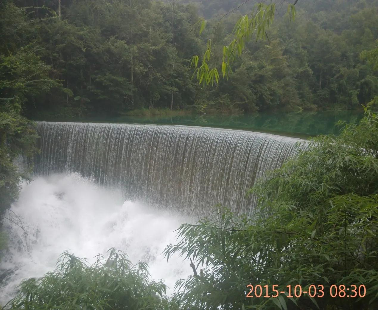 黄果树荔波小七孔苗寨镇远两日游,千户苗寨梵净山黄果树三日游