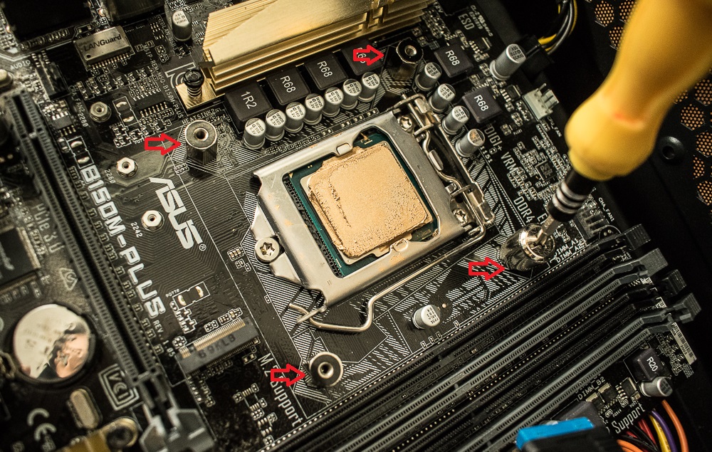 风冷还需水，水冷也要风，电脑CPU散热风冷水冷哪个适合你？