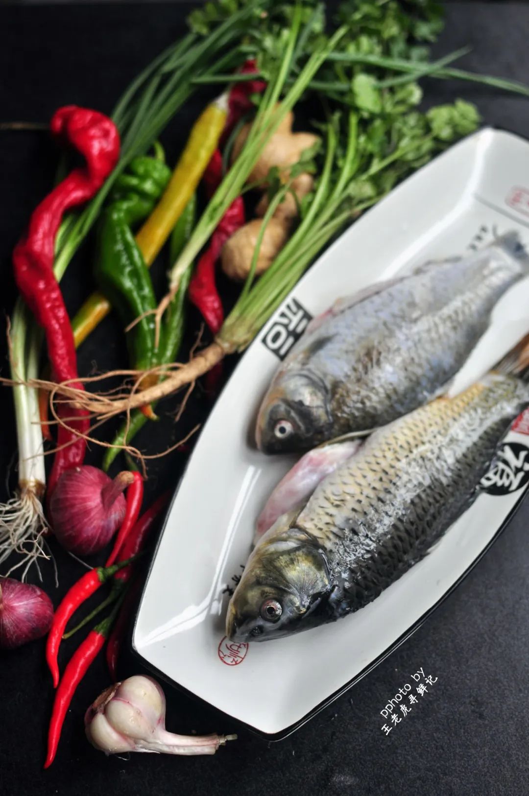 清淡凉拌鲫鱼最正宗的做法四川,过水凉拌鲫鱼最正宗的做法四川