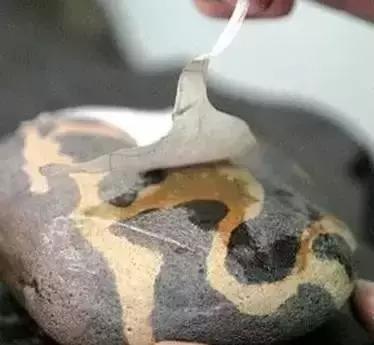 原来这些石头都是烤箱里做出来的,各种各样的石头做法
