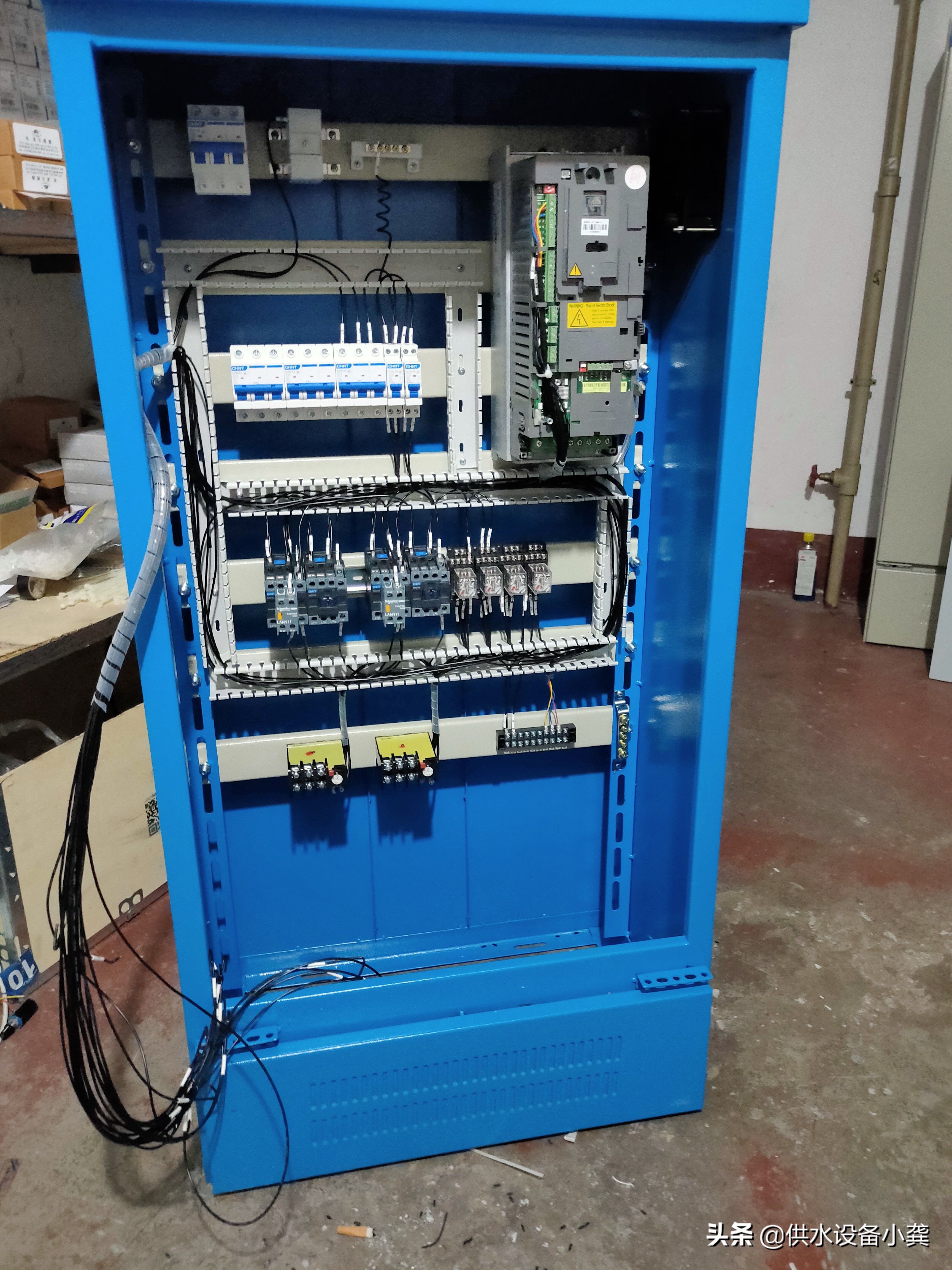 abb恒压供水控制柜组装,abb供水控制柜调试