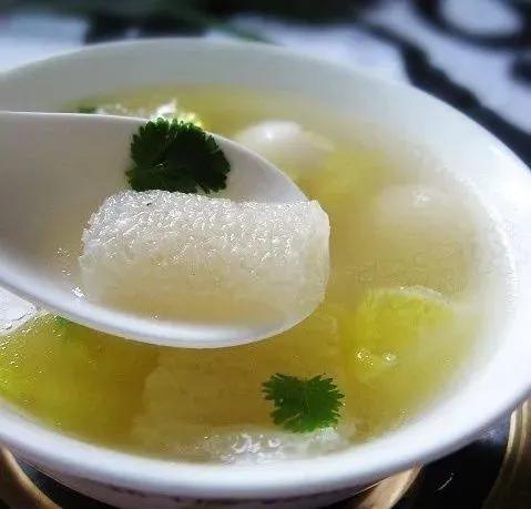 新鲜竹荪菌炖汤最佳做法,竹荪被称为菌中皇后