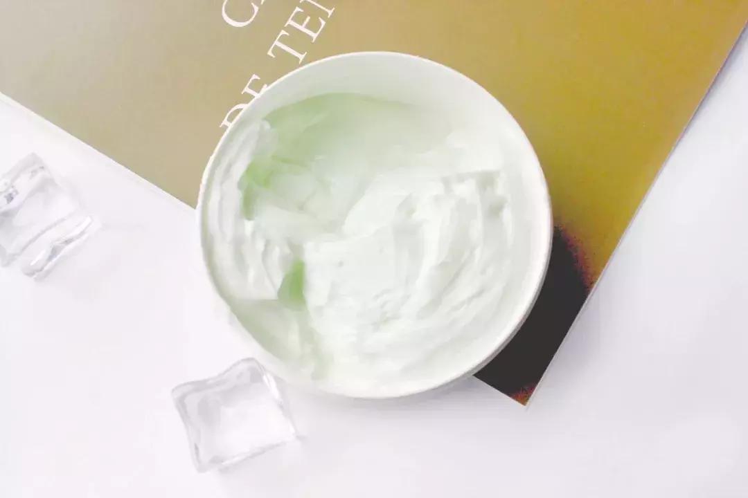 加拿大美白身体乳推荐,保湿力度强大牌的身体乳