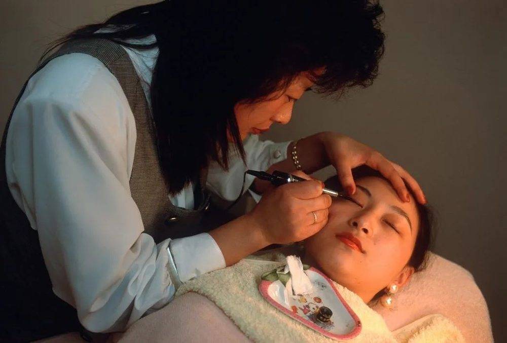 那个开放、捞金、激情的90时代，才仅仅过去了20年而已