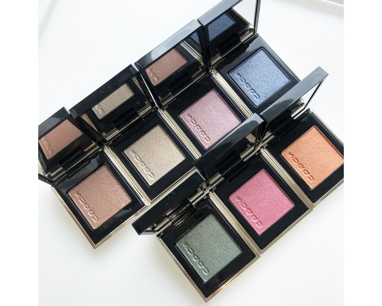 秋冬眼影2022百搭款,秋冬款眼影推荐