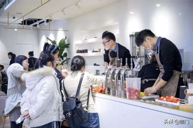 月入5万的外卖小店,外卖店月销5500单累不累