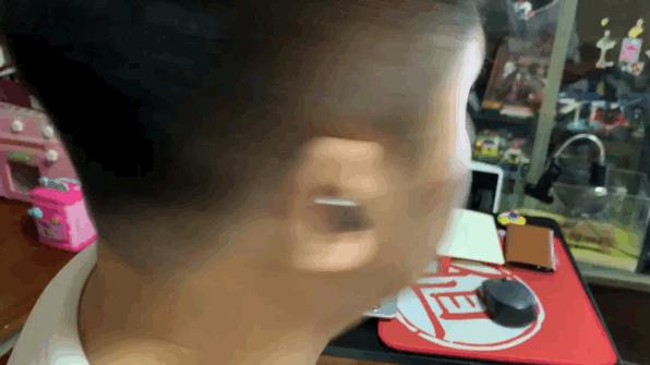 抗30km/h风噪是亮点，日常使用无压力。体验mifoO7蓝牙耳机