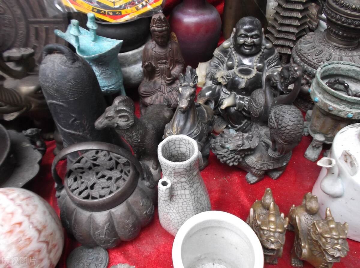 不知情收购赃物被判刑,古玩店老板涉嫌倒卖文物罪