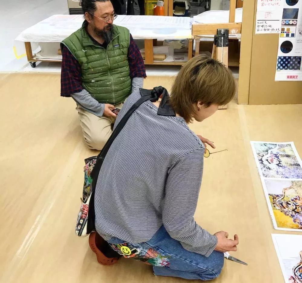 “以前看不起ACG，现在恨不得全身ACG。”