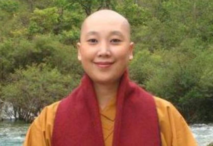 李娜青藏高原为何无人能超越,唱青藏高原的李娜近况如何