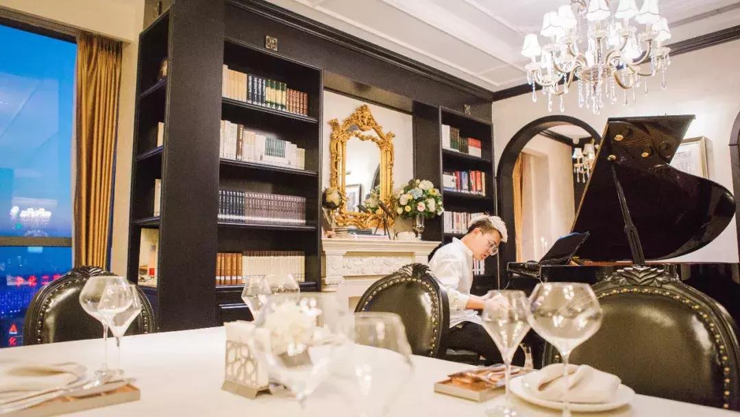 山西艺奢书廊餐厅 (太原艺奢书廊餐厅生日布置)